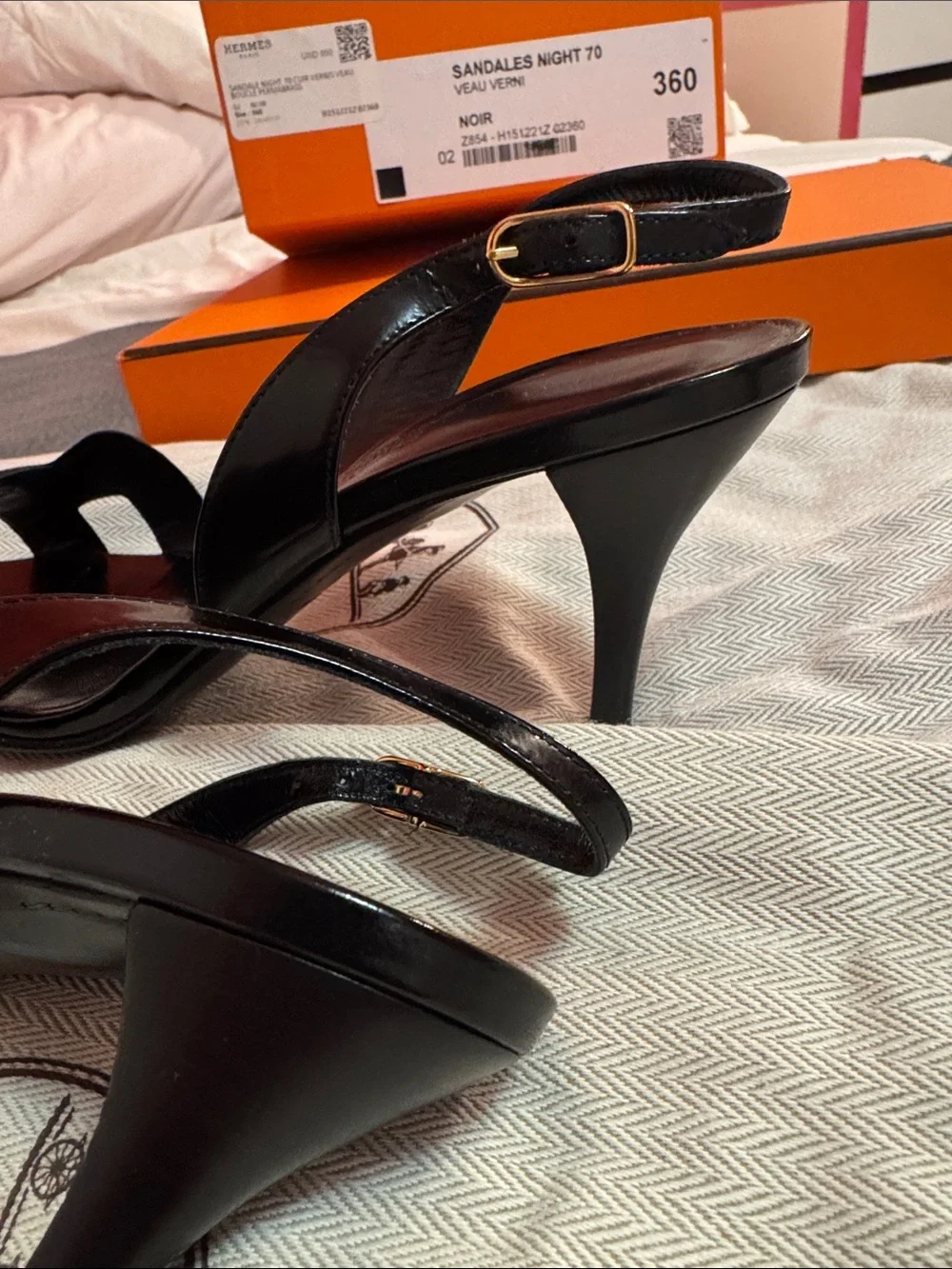 Hermes Black Women's Leather Slingback Heeled Sandals.Shoes bags and boxes.